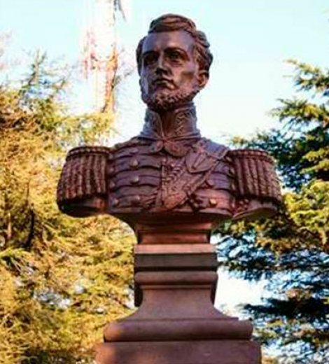 Busto del Coronel José Valentín Olavarría