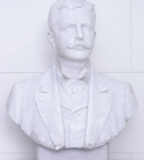 Alberto Casares